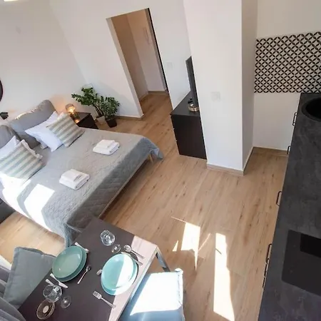 Cozy By Ivanka Design