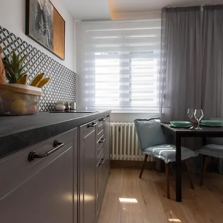 Cozy By Ivanka Design * ノヴィ・サド