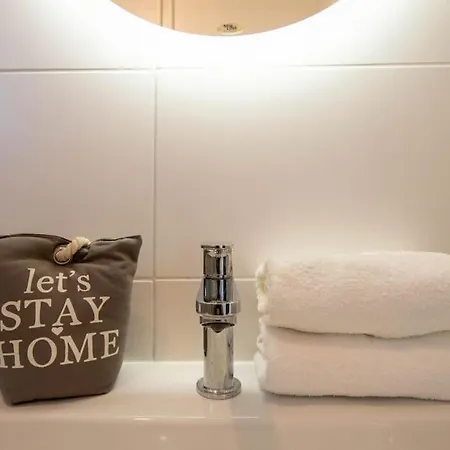 Cozy By Ivanka Design ノヴィ・サド