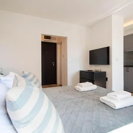 Cozy By Ivanka Design ノヴィ・サド