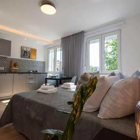 Cozy By Ivanka Design Apartmán *