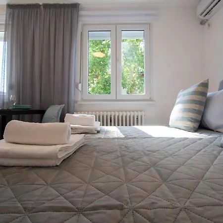 Cozy By Ivanka Design Apartmán *