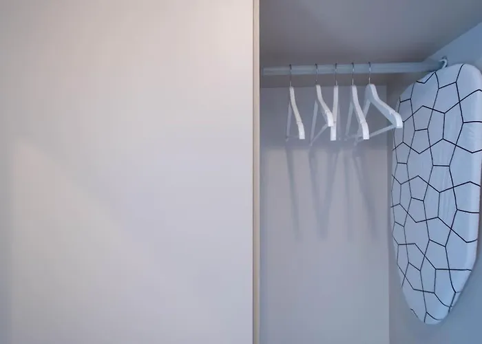 Cozy By Ivanka Design 아파트