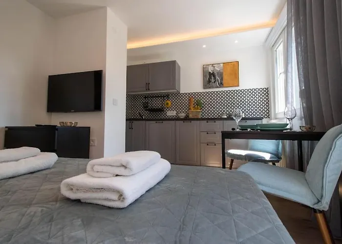 아파트 Cozy By Ivanka Design *